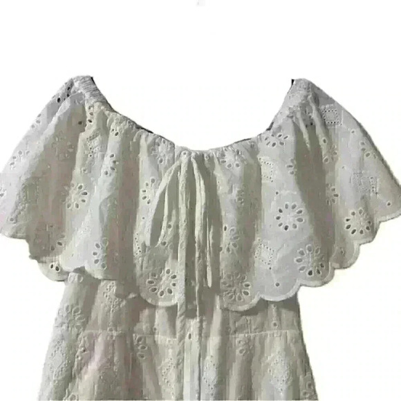 Anthropologie Maeve Athena Eyelet Off-Shoulder Jumpsuit Sz 4 - Picture 3 of 10